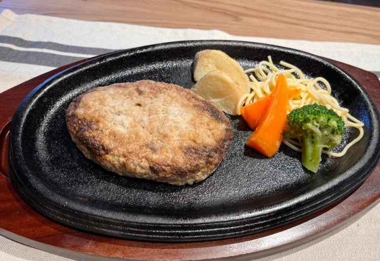 Aランチ（ハンバーグセット）